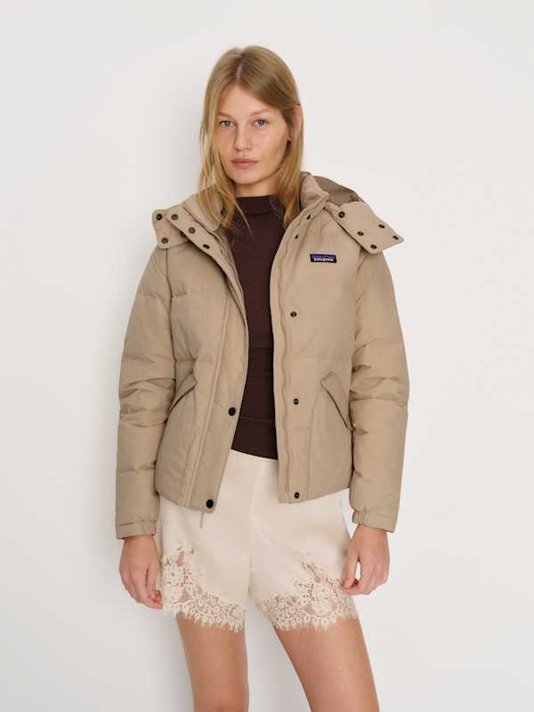 Patagonia W's Downdrift Jacket - Oar Tan/ Seabird Grey